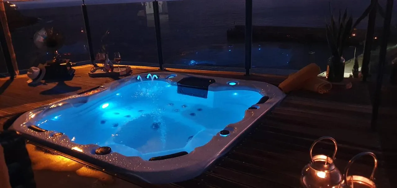 펜션 Villa Palace Fernandes With Jacuzzi 칼례타 포르투갈
